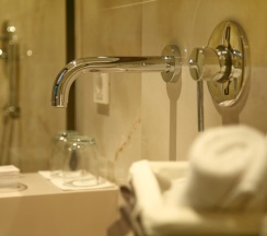 Двухместный номер Standard двуспальная кровать в Maccani Luxury Suites