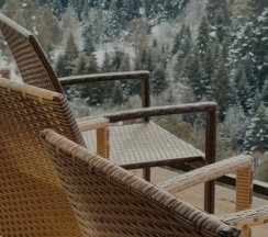 Апартаменты с 2 комнатами с балконом и с красивым видом из окна в Monto