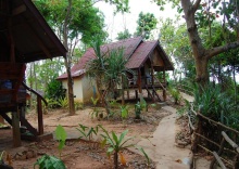 Бунгало с частичным видом на море в Jungle Hill Beach Bungalow