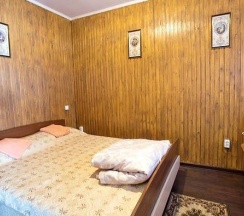 Номер стандарт с 1 двуспальной кроватью в Михайловское подворье