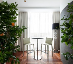Royal Garden Suite в Crystal House Suite Hotel&SPA