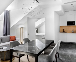 Пятиместные апартаменты Мансарда с 2 комнатами в The Basilian Minsk, Curio Collection by Hilton