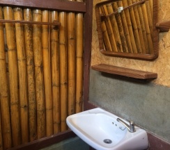 Двухместный номер Standard с балконом двуспальная кровать в Family Huts