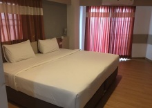 Двухместный номер Standard с балконом двуспальная кровать в Ingnaam Hotel