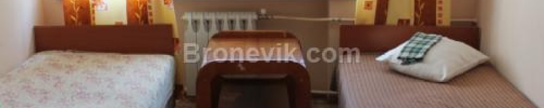 Кровать в 3-местном общем номере в АэроОтель