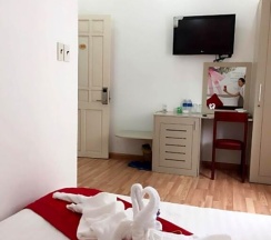 Двухместный номер Superior двуспальная кровать в The Carnation Hotel Da Nang