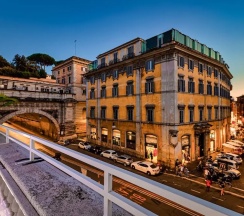 Двухместный номер Executive с балконом 2 отдельные кровати в THE ONE Boutique Hotel & SPA Rome