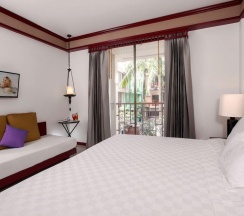 Номер Standard с балконом в New Patong Premier Resort