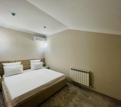 Номер люкс (с завтраком) в Flagman Hotel