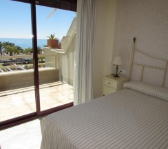 Апартаменты с 2 комнатами в Home4Holidays