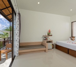 Двухместная вилла Deluxe Sunset двуспальная кровать в Secret Cliff Resort Phuket