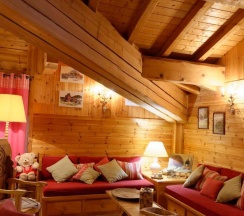 Апартаменты с 2 комнатами с балконом в Hôtel 3 étoiles -Restaurant Le Pilatus Courchevel