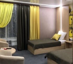 № 2 ПОЗИТИВ, № 8 СТОП КАДР, № 9 КОРРИДА.  Двухместный улучшенный номер с 2 односпальными кроватями в Smile