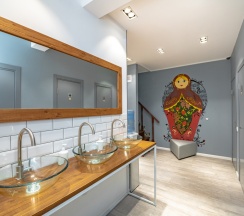 Кровать в общем номере (женский номер) в Море