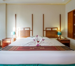 Двухместный номер Deluxe двуспальная кровать в Karon Princess Hotel