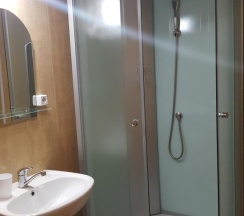 Двухместный номер Standard с балконом 2 отдельные кровати в Центральный