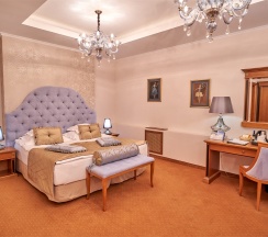 Джуниор сюит в Author Boutique Hotel