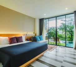 Двухместный номер Classic Pool Access двуспальная кровать в The Lunar Patong