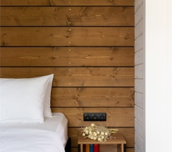 Коттедж с одной спальней и купелью в Black Village Family