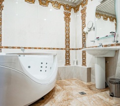LUXE в Форум