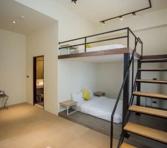 Двухместный номер Standard с видом на город двуспальная кровать в Rainbow Hotel
