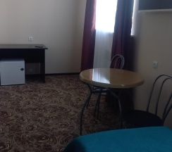 Номер улучшенный с 2 односпальными кроватями в Мега