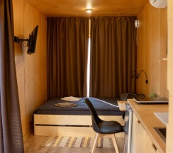 Дом для двоих с панорамными окнами и открытой террасой №1 в Уютные Ёлы