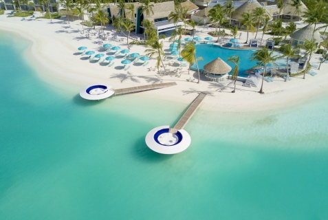 Маенбуду: Курортный отель Kandima Maldives