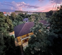 Трёхместный номер Superior с балконом в Green Hill Resort
