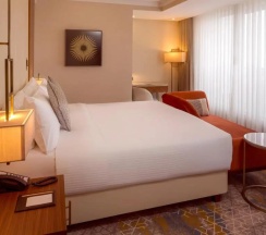 Двухместный клубный номер Deluxe двуспальная кровать в Sheraton
