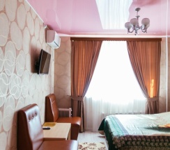 Люкс трехместный в Уют