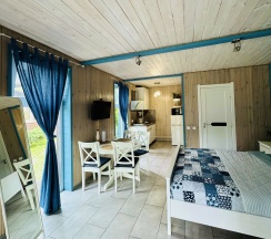 Двухместный просторный номер в Manzerok house