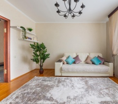 2-комнатные апартаменты люкс в ApartLux (АпартЛюкс) на улице Большая Спасская 8