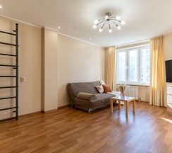 3-комнатные апартаменты улучшенные с балконом для 5 гостей в Степаненков