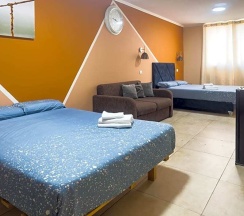Двухместный номер Deluxe King двуспальная кровать в Laguardia Hotel