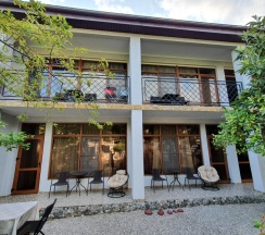 Трёхместный номер Superior с балконом в Guest house Meka