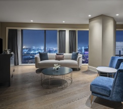 Двухместный люкс Marmara двуспальная кровать в Windsor Hotel & Convention Centre Istanbul