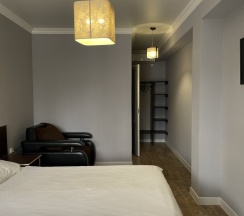 Двухместный номер Standard с видом на море двуспальная кровать в Hotel Phanakopi