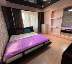 Трехкомнатная квартира на проспекте Победы, 5 в Берлога