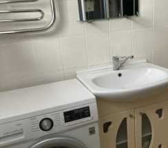 Апартаменты с балконом в Море солнца