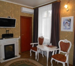 ПОЛУЛЮКС в Лефортовский дворик