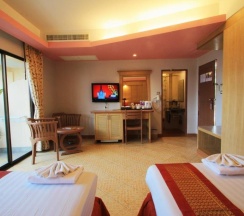 Двухместный номер Superior с видом на бассейн двуспальная кровать в Baan Boa Resort