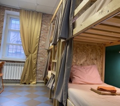 Отдельный шестиместный номер в Nice hostel