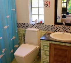 Двухместное бунгало Air-Con с видом на сад двуспальная кровать в Kaibae Beach Resort