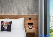 Номер Standard в Moxy Bangkok Ratchaprasong