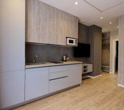 Апартаменты Премиум с двумя балконами и видом на горы в Alba inn apartments