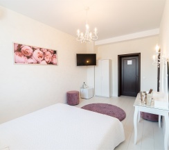 Полулюкс с гидромассажной ванной в Мёд