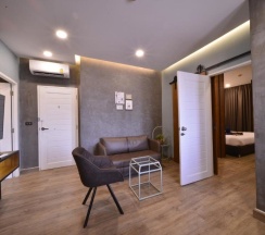 Люкс с 2 комнатами в Sureena Hotel