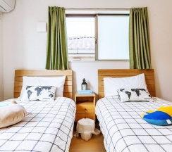 Коттедж с 4 комнатами в Cozy House A