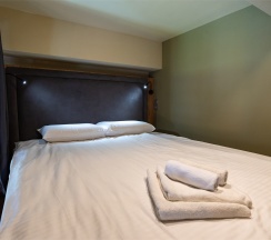 [54.3] Двухуровневые апартаменты с умной колонкой Алиса у Дворцовой площади, 30 кв.м. в Darooms